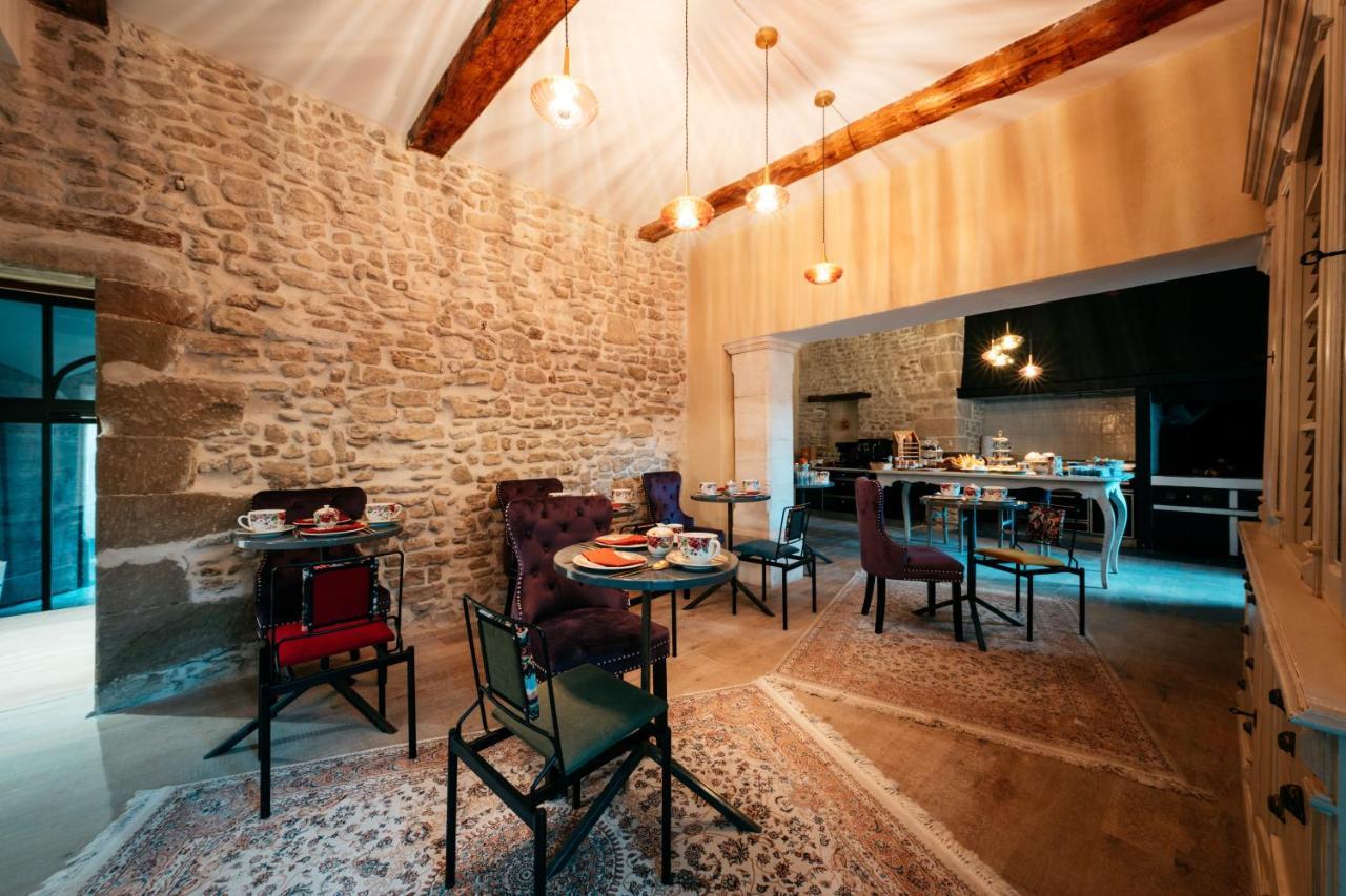 Le Clos Violette Et Le 11 D'Aglae - Hotel De Charme Design De Luxe LʼIsle-sur-la-Sorgue Dış mekan fotoğraf
