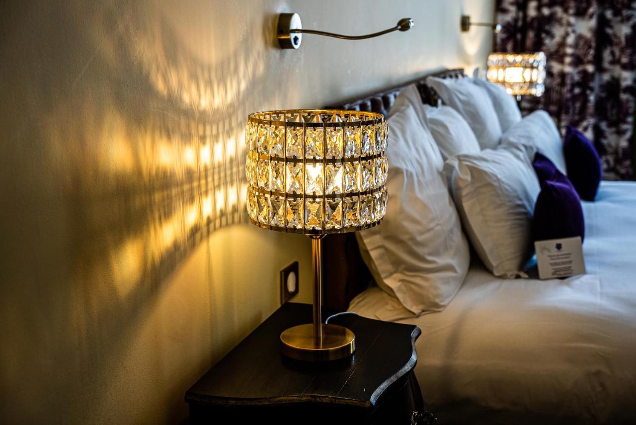 Le Clos Violette Et Le 11 D'Aglae - Hotel De Charme Design De Luxe LʼIsle-sur-la-Sorgue Dış mekan fotoğraf