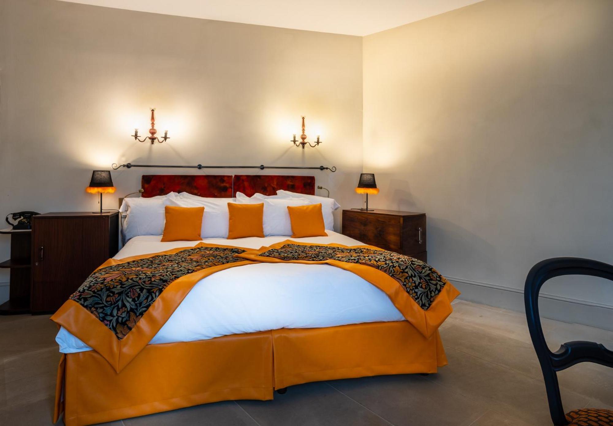 Le Clos Violette Et Le 11 D'Aglae - Hotel De Charme Design De Luxe LʼIsle-sur-la-Sorgue Dış mekan fotoğraf