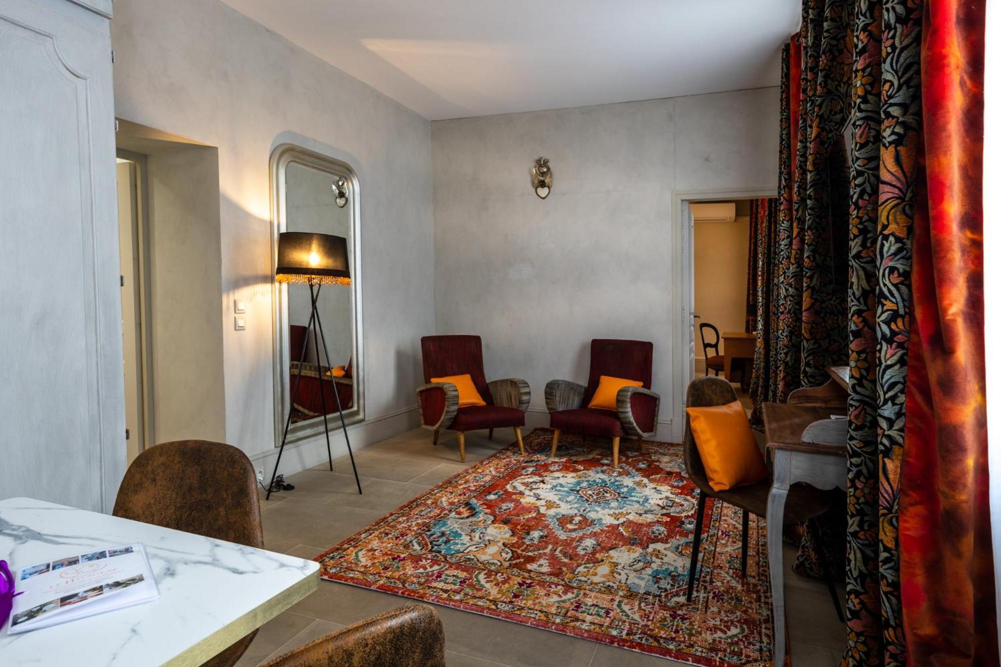 Le Clos Violette Et Le 11 D'Aglae - Hotel De Charme Design De Luxe LʼIsle-sur-la-Sorgue Dış mekan fotoğraf
